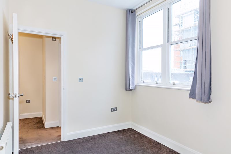 Bedroom- click for photo gallery